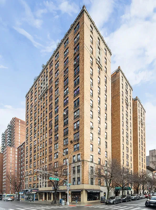 Street-level exterior view of The Westwind at 175 West 93rd Street, a prewar cooperative apartment building on Manhattan's Upper West Side.
